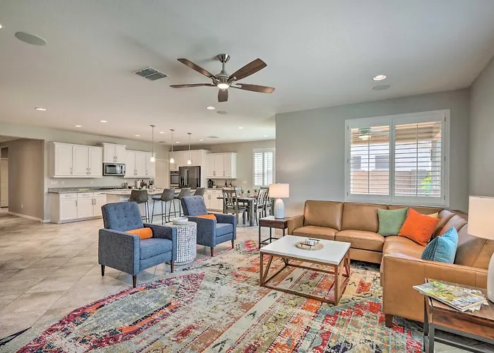 Summer Specials! Snowbird Escape W/ Pool Holiday home *
