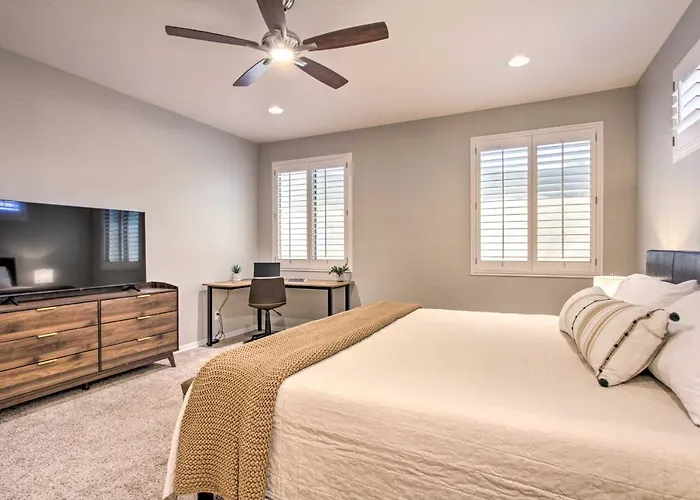 Summer Specials! Snowbird Escape W/ Pool *