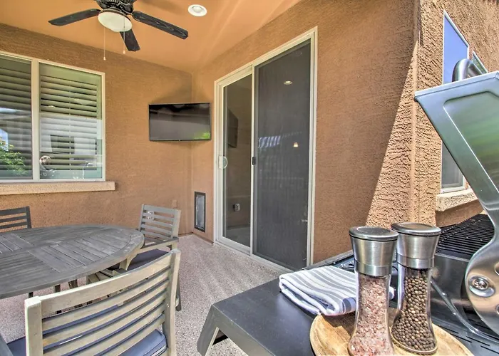 Summer Specials! Snowbird Escape W/ Pool Holiday home Surprise